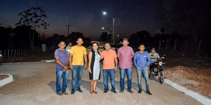 Prefeitura de Joaquim Pires entrega iluminação de LED aos moradores do Bairro Ferreirão