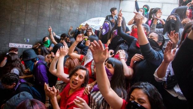 Estudantes protestam no Chile.