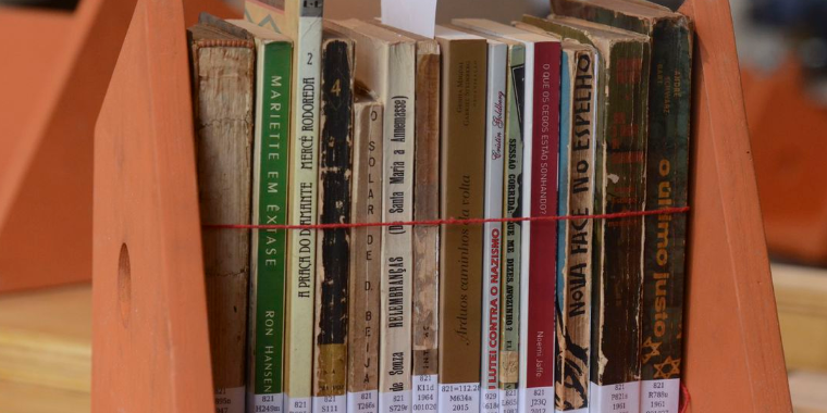 Mercado literário brasileiro está em transformação, dizem escritores