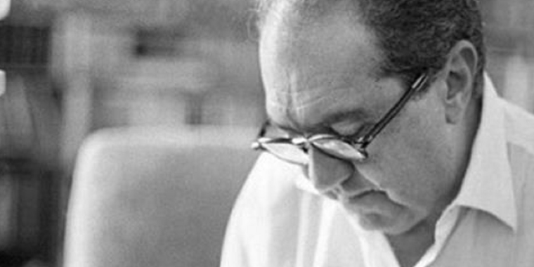 Sarney conta história sobre Odylo Costa, poeta com raízes no Piauí