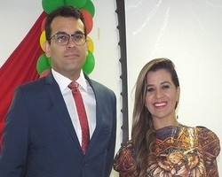 A convite da Drª Esmaela Macêdo Dr. Alexandre Nogueira ministra palestra sobre a nova lei eleitoral 