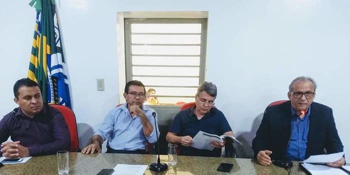 Câmara Municipal traz Agespisa para audiência pública. Agespisa e prefeitura anunciam ações imediatas