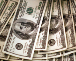 Dólar sobe a R$ 4,20, o maior valor de fechamento da história