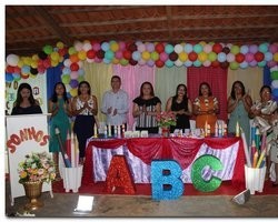 Escola Monsenhor Lopes realiza festa de formatura