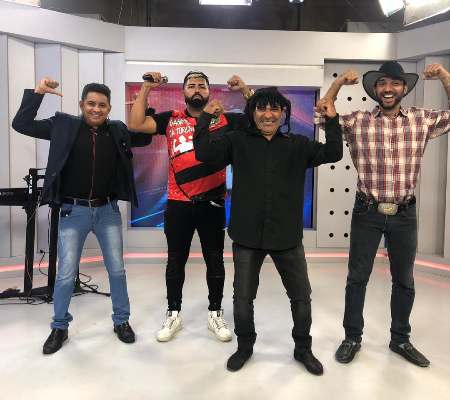 Sósia de Gabigol participa do Ronda do Povão e relata encontro com jogador