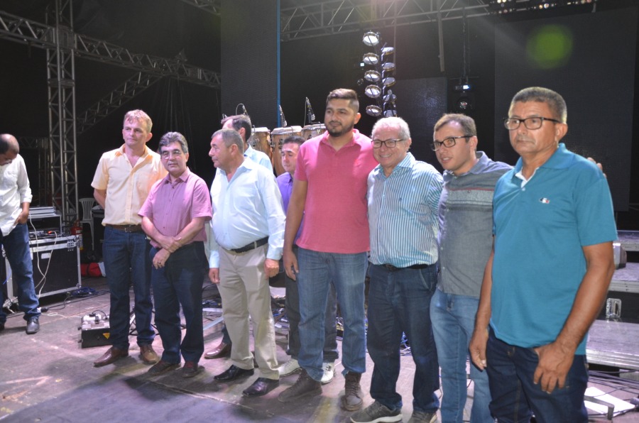 Deputado Francisco Lima prestigiou a 29ª Festa do Leite em São José do Divino - Imagem 6
