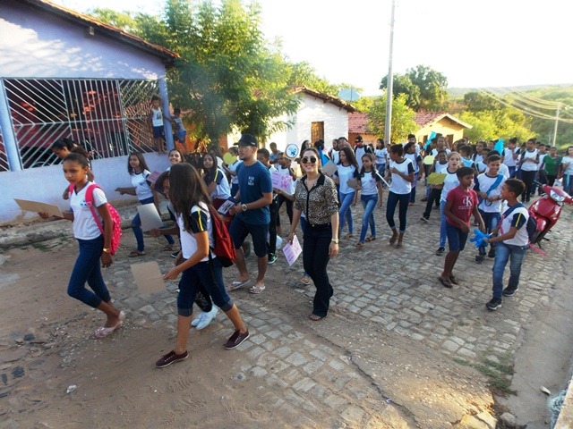 Prefeitura de Barro Duro promove caminhada sobre Outubro Rosa, Novembro Azul e combate ao Aedes - Imagem 13