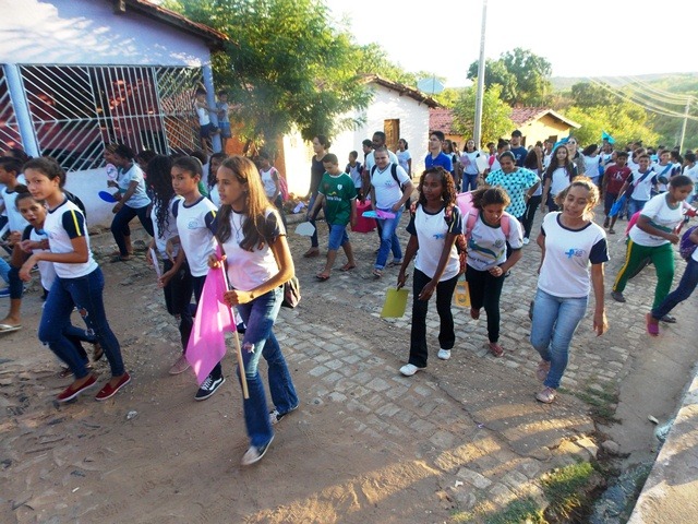 Prefeitura de Barro Duro promove caminhada sobre Outubro Rosa, Novembro Azul e combate ao Aedes - Imagem 15