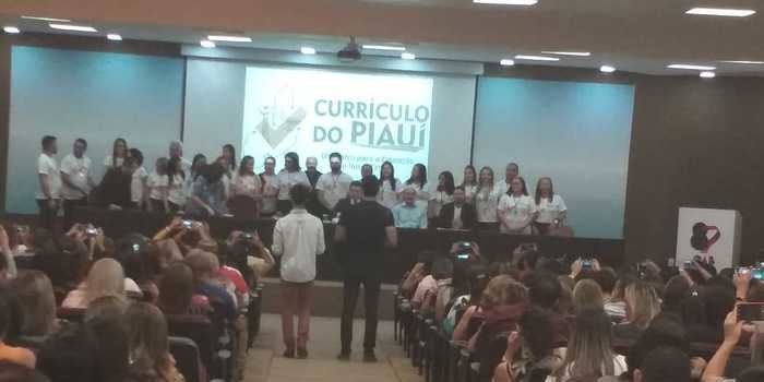 Educação: Especializar, empreender, novas tecnologias e novos métodos na missão de repassar conhecimentos