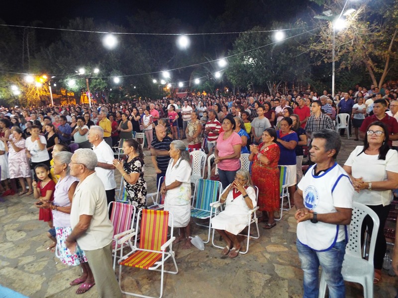 Muitos fieis de outras cidades vieram prestigiar a 2ª novena da Imaculada Conceição  - Imagem 25