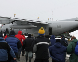 Com 38 pessoas a bordo, avião da Força Aérea do Chile desaparece 
