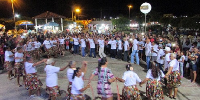Grupo de idosos fazem abertura da Semana Cultural em ritmo de muita alegria e forró