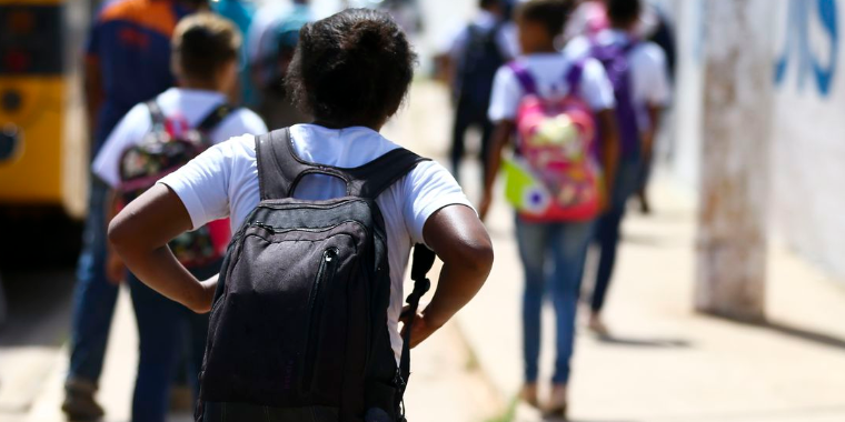 2% dos alunos brasileiros têm nota máxima em avaliação internacional