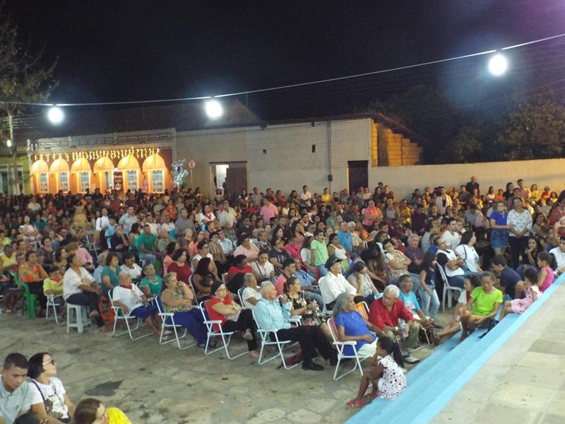 Aumenta o número de fiéis na sexta novena da Imaculada Conceição  - Imagem 25