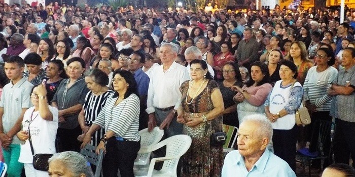 Aumenta o número de fiéis na sexta novena da Imaculada Conceição