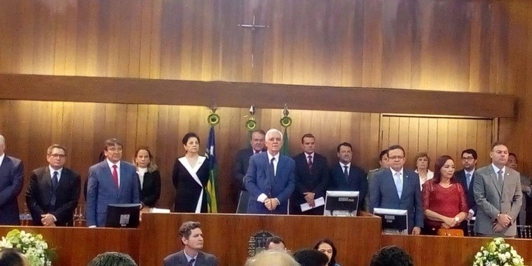 Deputados estaduais tomam posse na Assembleia Legislativa do Piauí