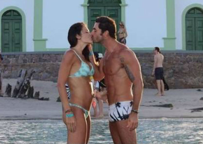 Grávida de 6 meses, ex-BBB Talula impressiona com barriga sarada