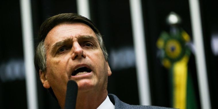Bolsonaro diz que hoje “bate o martelo” sobre reforma da Previdência