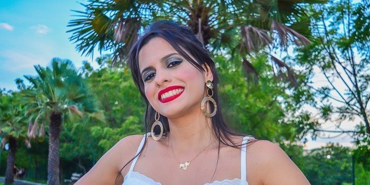 Vanessa Trajano explora universo feminino com toque poético e político