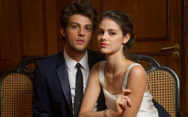Chay Suede e Laura Neiva se casam neste sábado (2) em São Paulo