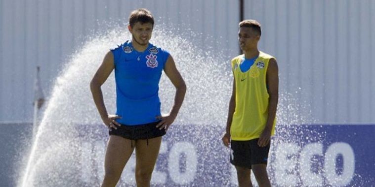 Atacante Romero não quer renovar com o Timão