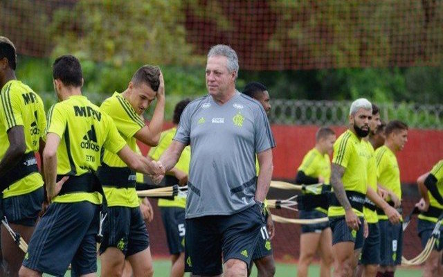 Fla estreia na Taça Rio, e time tenta voltar a ter foco só no campo