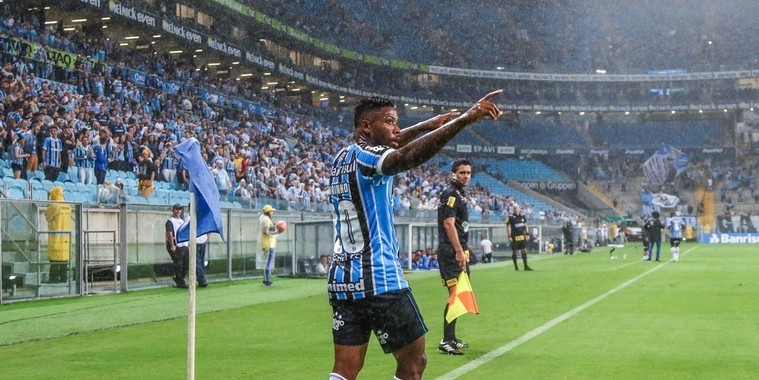 Marinho aproveita voto de confiança do Grêmio para a Libertadores