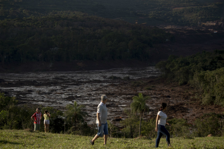 Brumadinho: Chuva interrompe trabalho de buscas