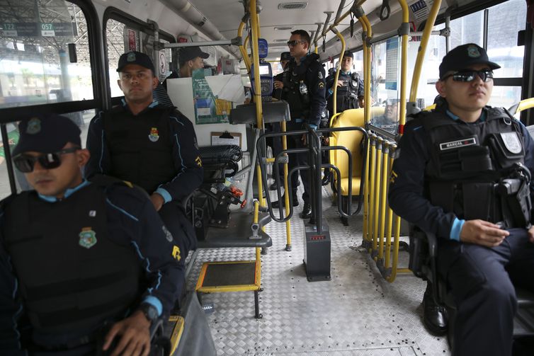 Ceará pede ao Ministério da Justiça mais 90 agentes penitenciários