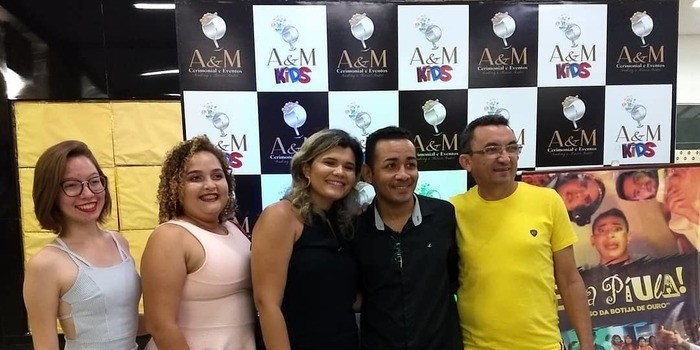Elenco marca presença na estreia do filme Eita Piula 2 no Picos Plaza