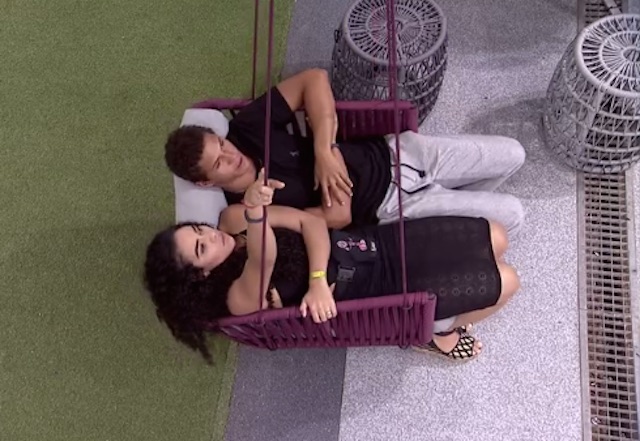 BBB19: Danrley avisa para Elana: "Quinta-feira é guerra"