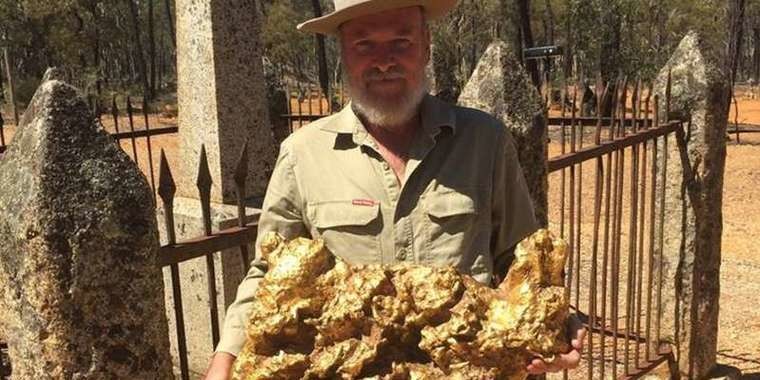 Maior pepita de ouro da história foi encontrada na Austrália