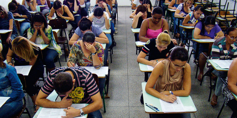 128 concursos abrem inscrição para 12 mil vagas e salários de R$19 mil