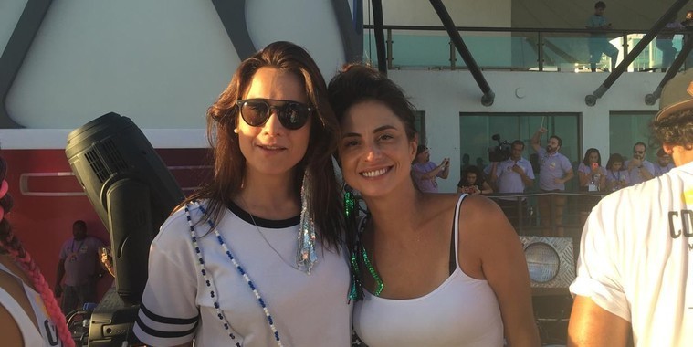 Gentil curte carnaval da BA pela 1ª vez com a esposa no trio de Ivete