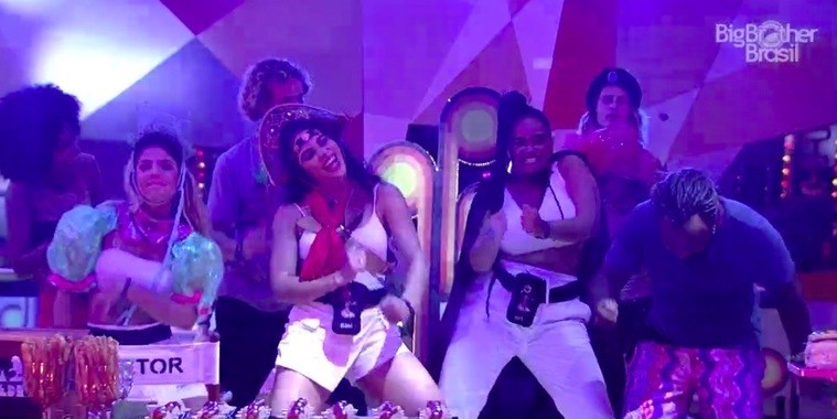 BBB19: Brothers homenageiam Danrley dançando Funk e Elana chora