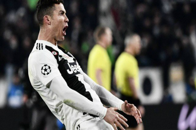 Revista deixa CR7 fora da lista dos dez melhores atacantes do mundo