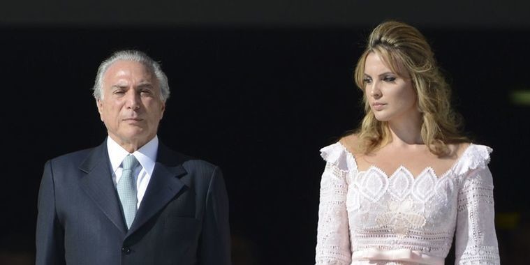 Marcela Temer pede a juiz devolução de celular e talão de cheques