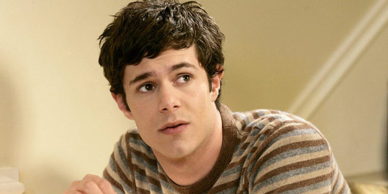 Uma década depois, ator de The O.C. finalmente vira super-herói