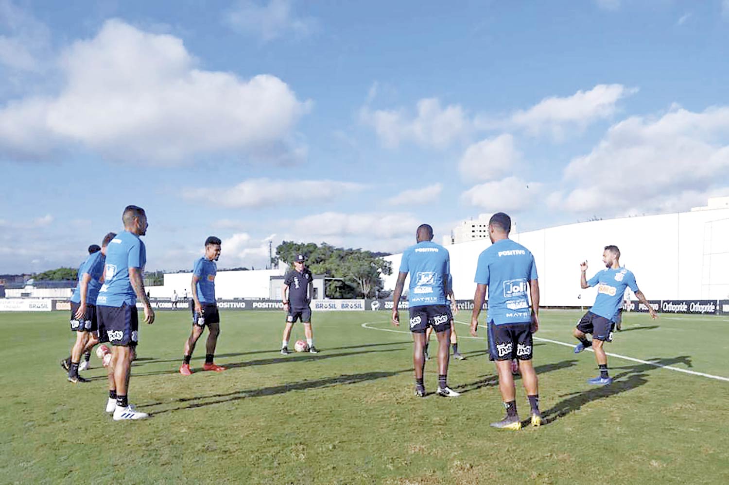Carille faz 2 mudanças no Corinthians para final do Paulistão