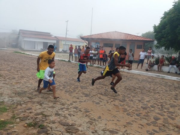 Torneios e jogo marcam segundo de programação em Santo Inácio do Piauí