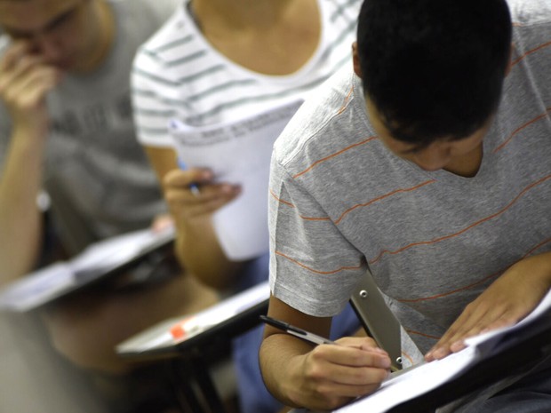Prefeitura abre seletivo com 349 vagas com salários até R$ 6 mil no PI