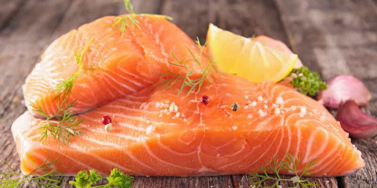 Sete alimentos que ajudam a prevenir os cabelos brancos