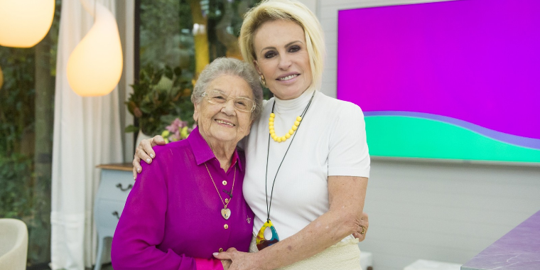 Palmirinha chora ao reencontrar Ana Maria: "Hoje, posso morrer"