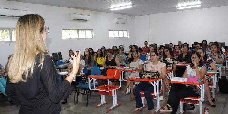 PMT seleciona professores para programa Unitodos
