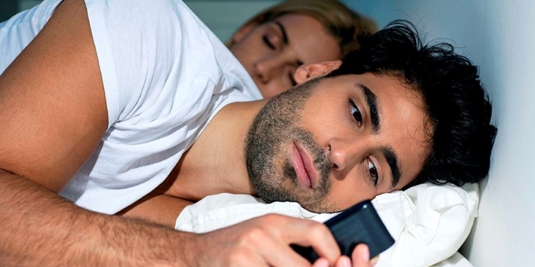 Homens ou mulheres? Estudo revela quem é melhor em esconder traições