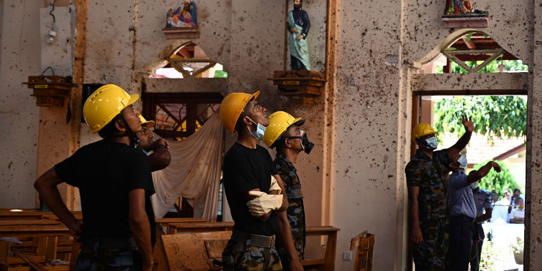 Número de mortos nos ataques no Sri Lanka sobe para 290