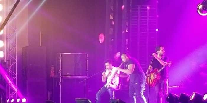 Zezé de Camargo e Luciano reúne multidão no Picos Fest Berro