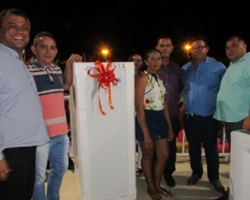 Prefeito Ananias André entrega geladeira e vários prêmios para as mães em festa 
