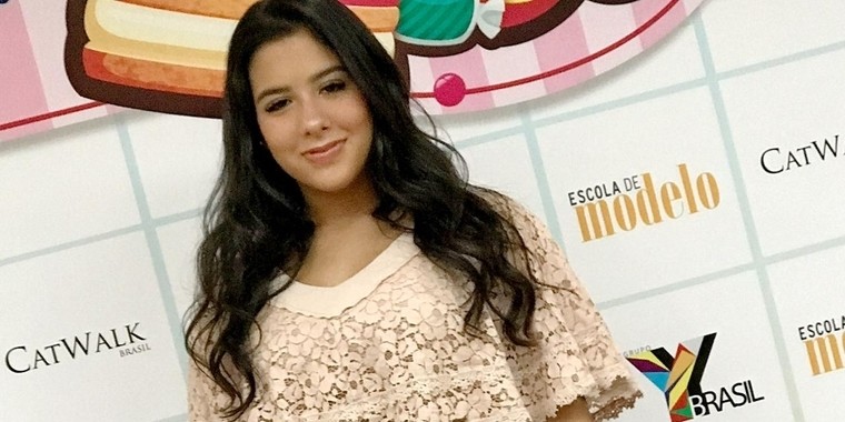 Ex-chiquitita fala sobre a carreira e revela porque está solteira