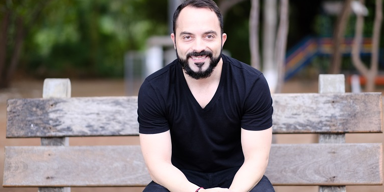 Poeta do Instagram, piauiense Alexandre Noletto lança livro no dia 18